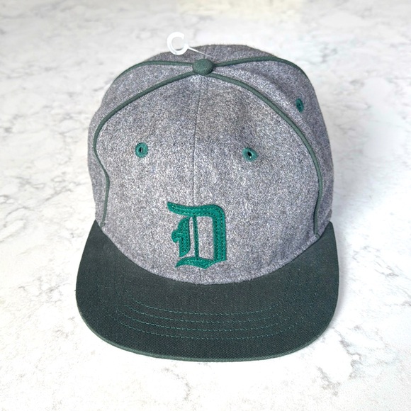 Dartmouth Logo Baseball Cap - Picture 1 of 8
